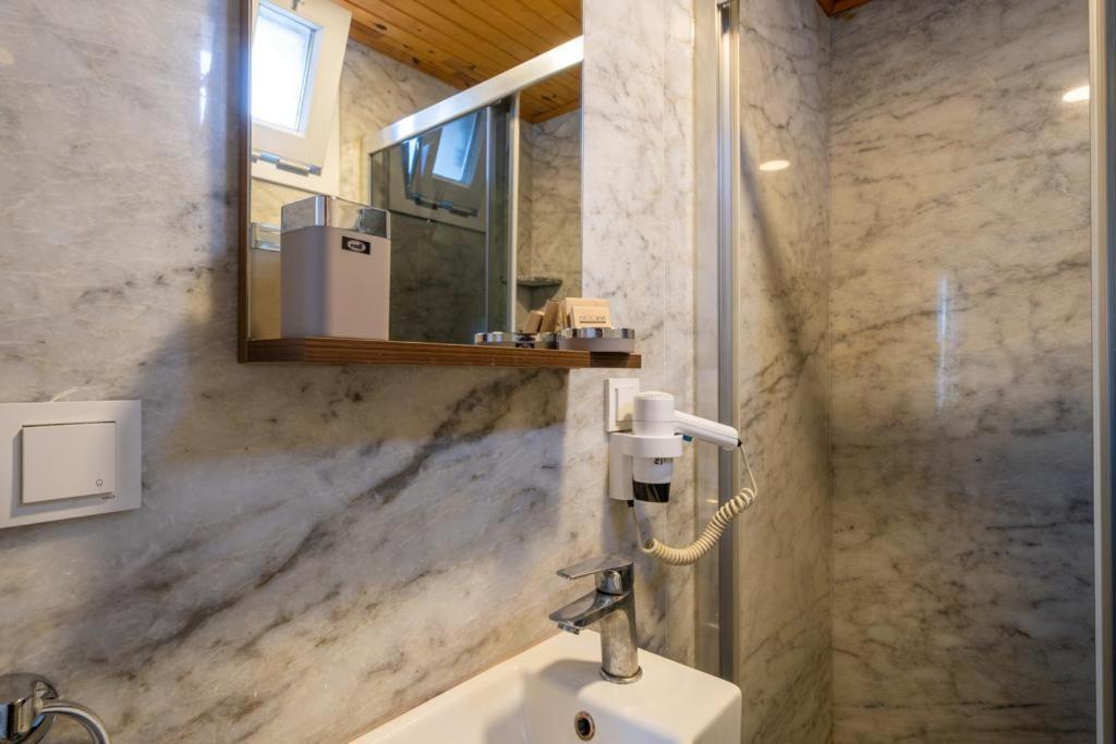 בודרום Mucho Boutique Hotel מראה חיצוני תמונה